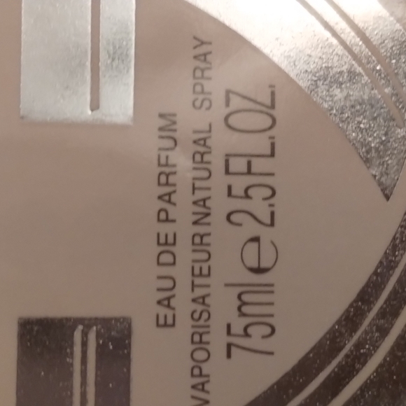 Perfume - Picture 2 of 2